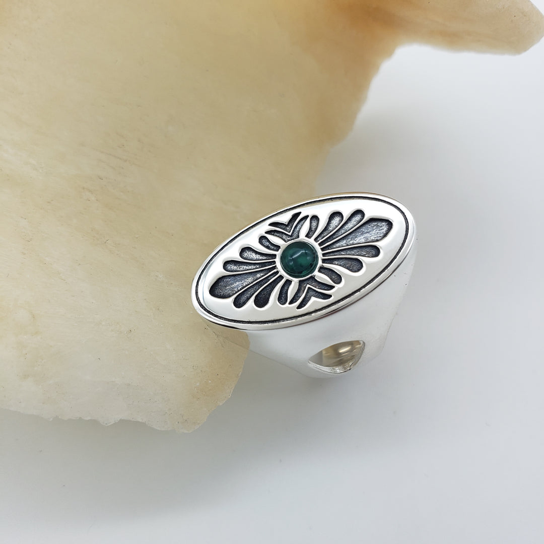 Roman Shield Ring with Green Agate - Adjustable